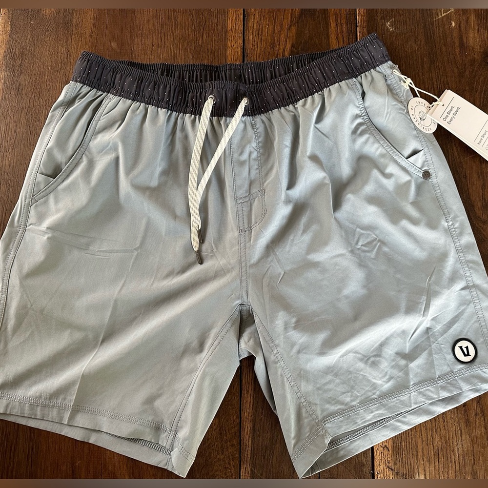 NWT Vuori Kore Men’s Shorts XL